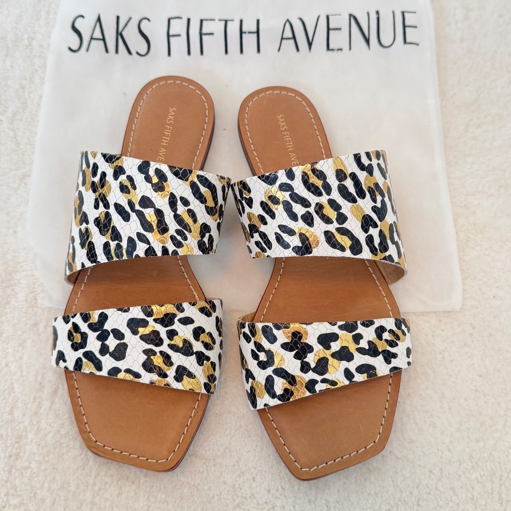NWT Saks Fifth Avenue Sandals